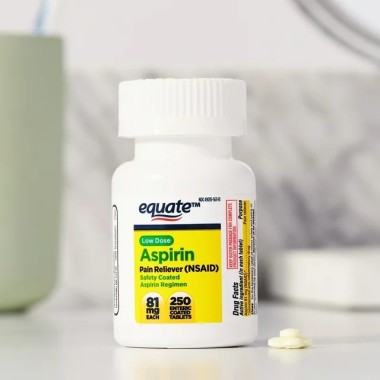 Equate Aspirina Dosis Baja 81 mg Analgésico (NSAID)con Recubrimiento de Seguridad x 2 Frascos de 250 c/u Total 500 Tabletas V...
